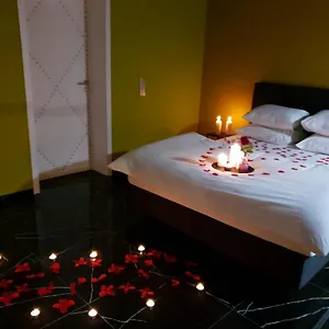 https://hotel-riad-liege.brusselshotelsbook.com