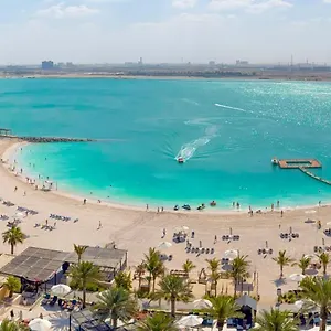 Doubletree By Hilton & Marjan Island Resü'l-Hayme